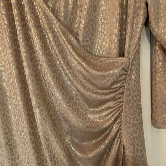 Chico's Travelers Gold Metallic top - 12 / Large / Chico's 2 - Picture 2 of 7